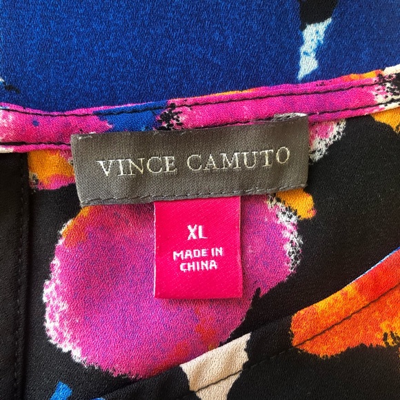 Vince Camuto - Floral Sleeveless Peplum Top - Picture 10 of 11
